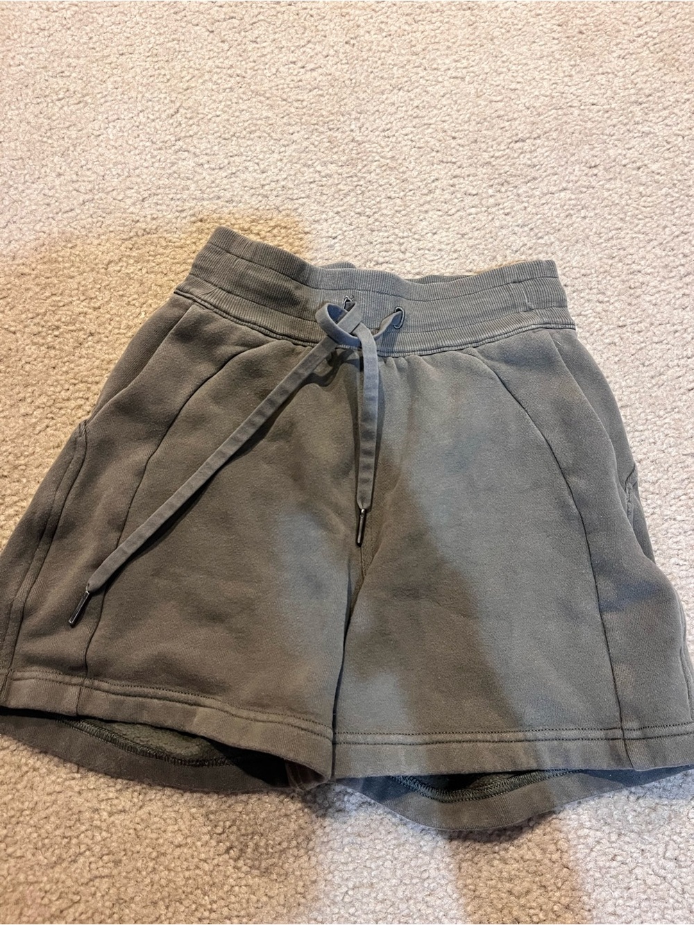 Olive green lululemon scuba shorts women’s size 0